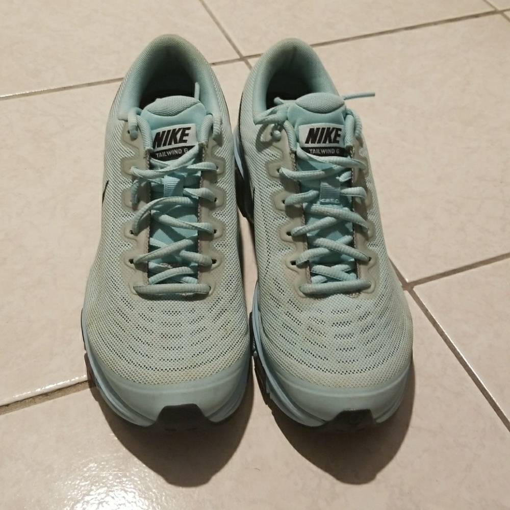 Nike TAILWIND 6